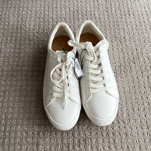 Banana republic women’s sneakers